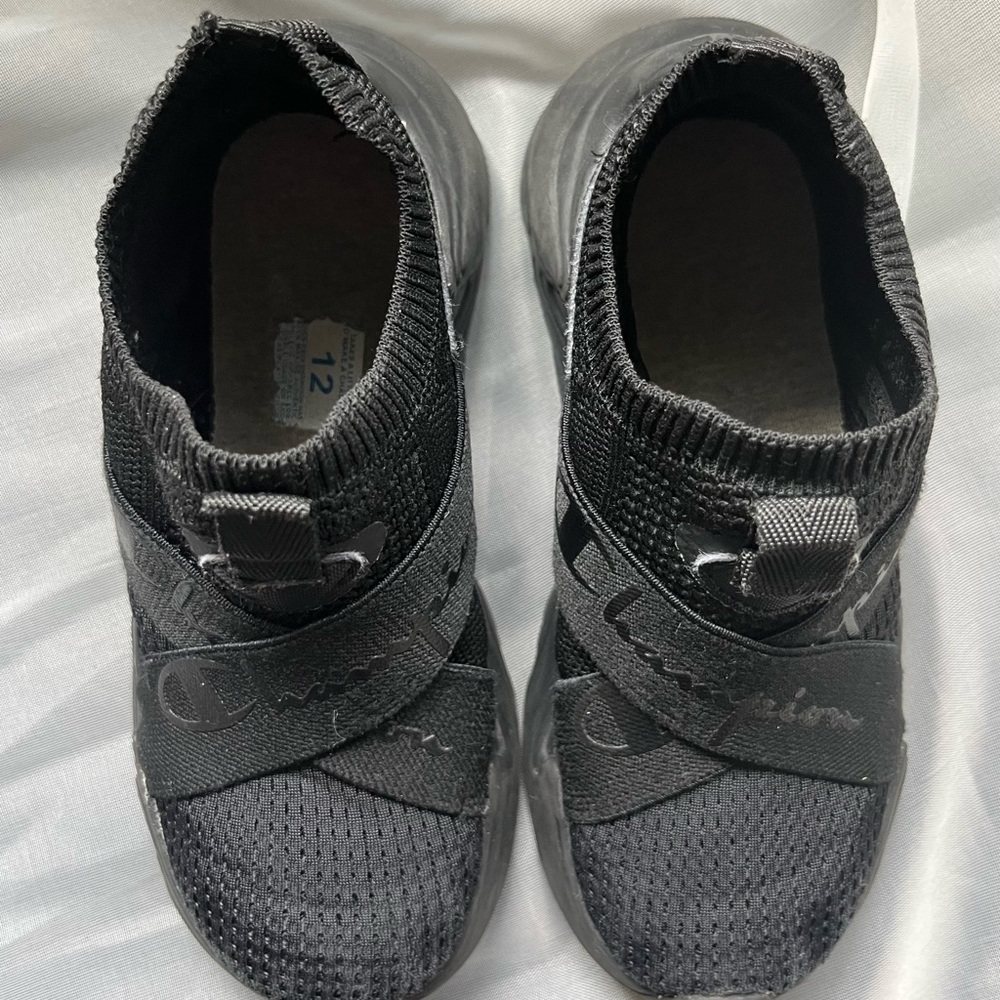 Champion sneakers - slip on boys shoes - black runners size 12 - Picture 2 of 4